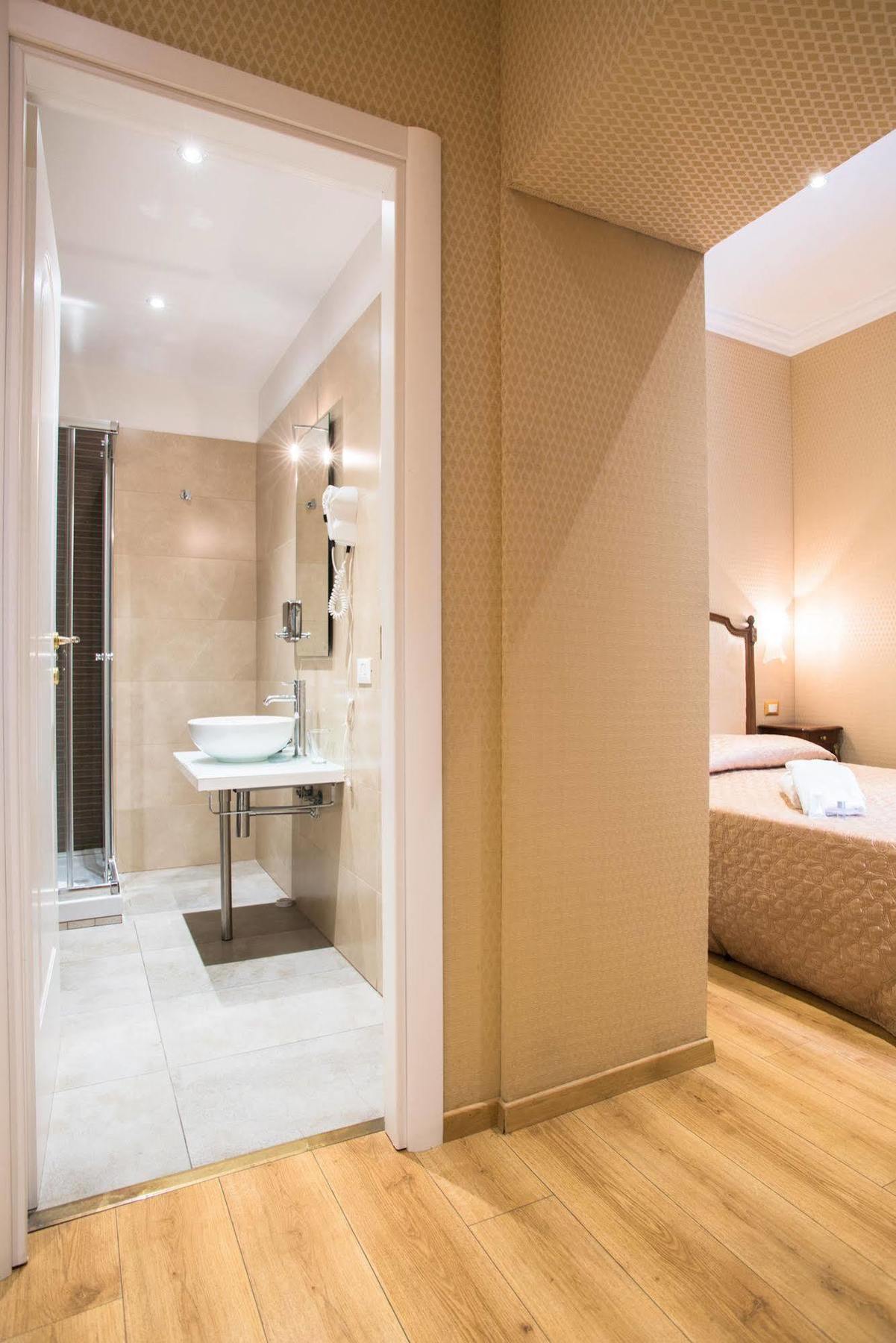 Bq House Trevi Luxury Rooms ローマ エクステリア 写真
