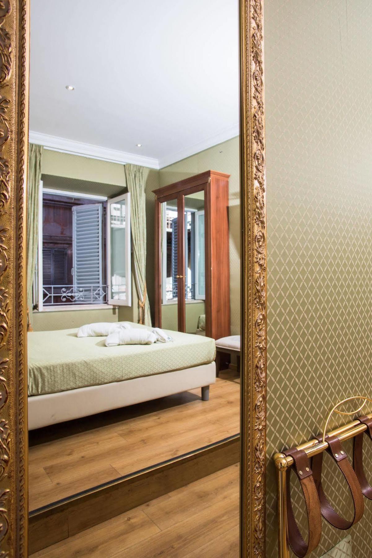 Bq House Trevi Luxury Rooms ローマ エクステリア 写真