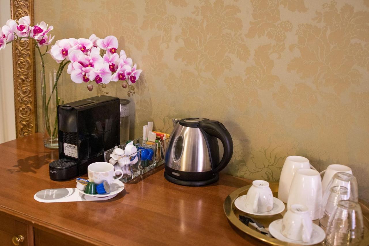 Bq House Trevi Luxury Rooms ローマ エクステリア 写真